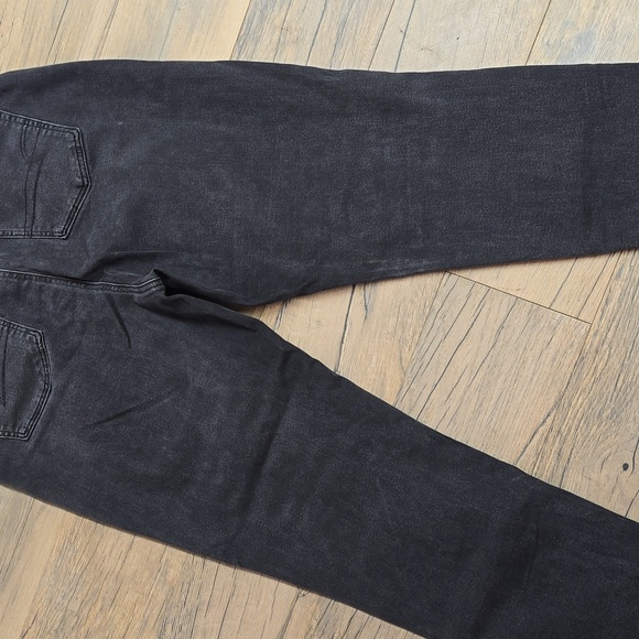 American Eagle| Curvy Mom Jeans | Size 12| Washed Black - Picture 12 of 13